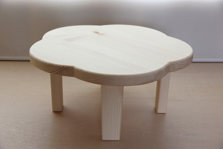 花型ミニちゃぶ台 手作り家具工房DWood!（でぃーうっど）